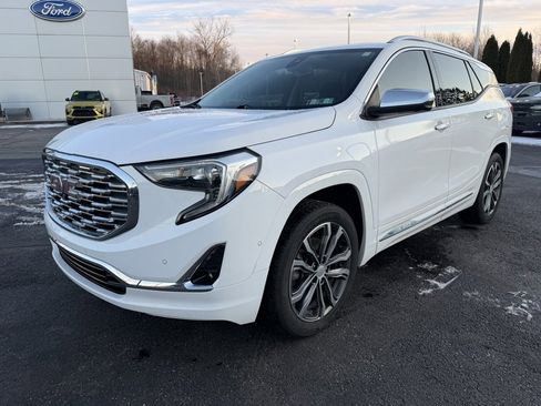 Used 2020 GMC Terrain Denali w/ Denali Premium Package image 1