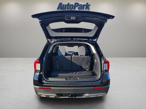 New 2026 Ford Explorer Active w/ Active Comfort Package AWD/4WD image 9