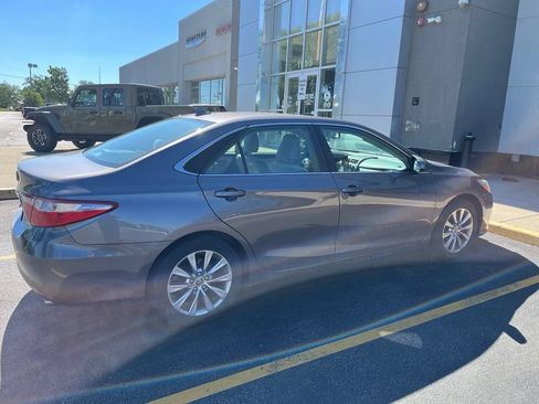Used 2016 Toyota Camry XLE w/ Advanced Technology Package FWD image 4