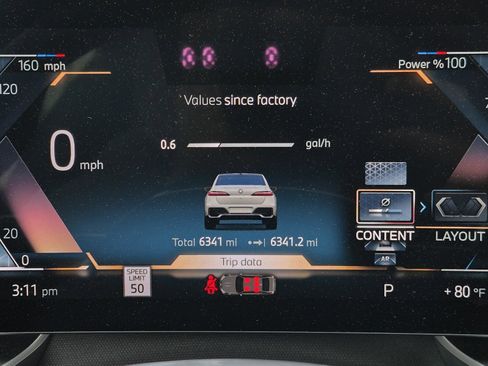 Certified 2025 BMW 760i xDrive w/ Luxury Rear Seating Package AWD/4WD image 10