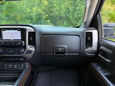 Used 2019 GMC Sierra 2500 Denali w/ LPO, Protection Package AWD/4WD image 39