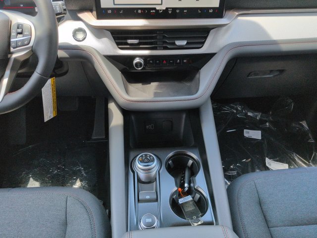 New 2026 Ford Explorer Active RWD image 19