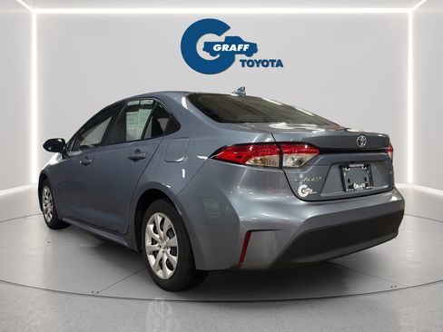 Used 2025 Toyota Corolla LE FWD image 9