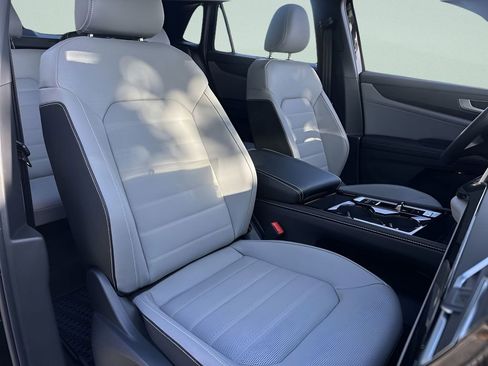 New 2026 Volkswagen Atlas Cross Sport SEL R-Line AWD/4WD image 26