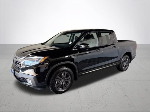 Used 2020 Honda Ridgeline Sport image 2