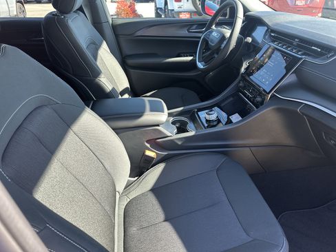 New 2026 Jeep Grand Cherokee L 4WD image 29