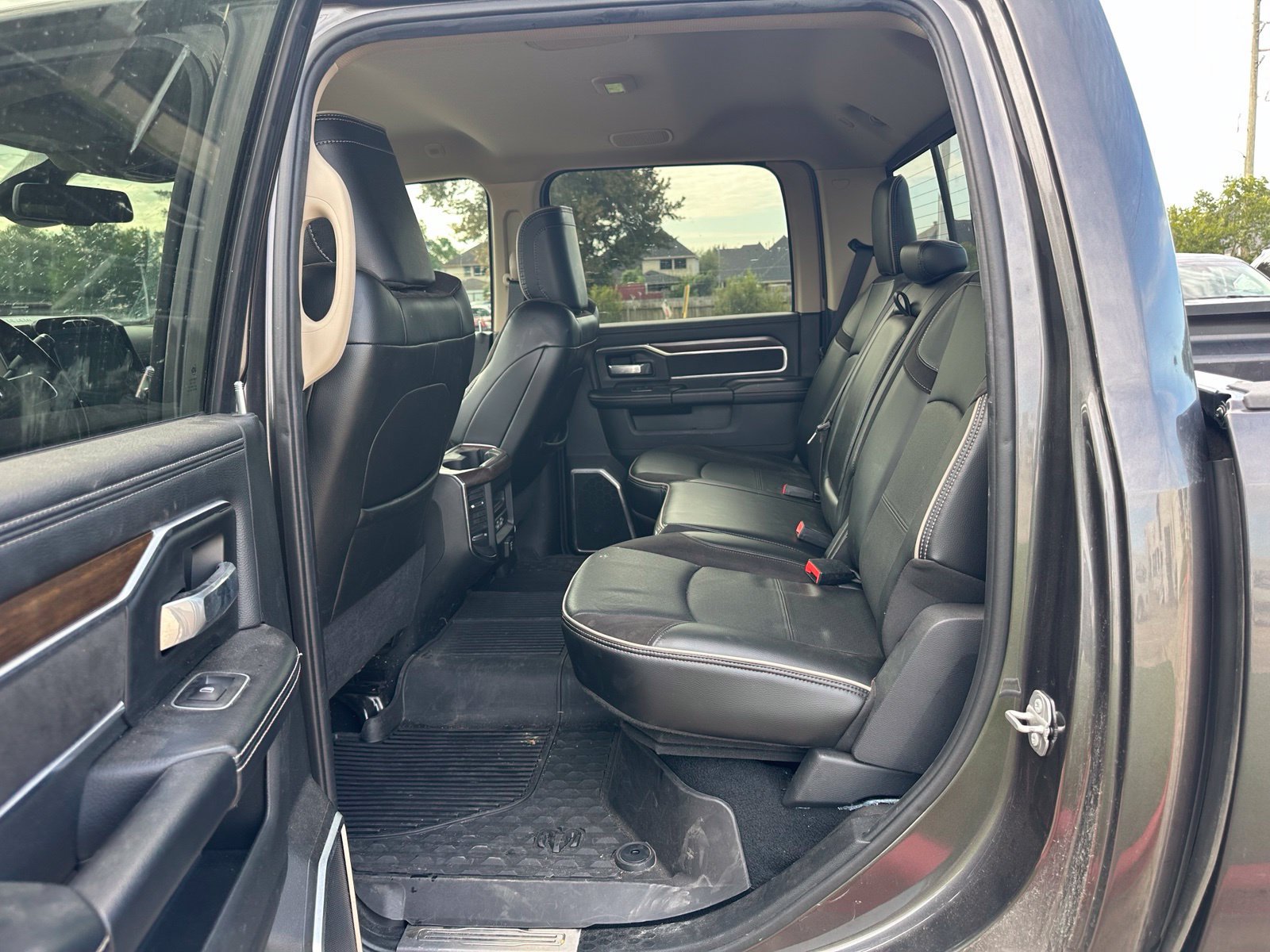 Used 2022 RAM 2500 Laramie AWD/4WD image 12