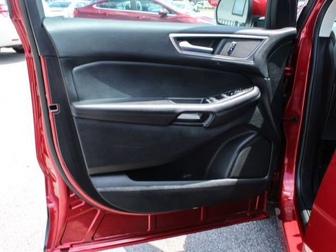 Used 2022 Ford Edge SEL w/ Convenience Package AWD/4WD image 10