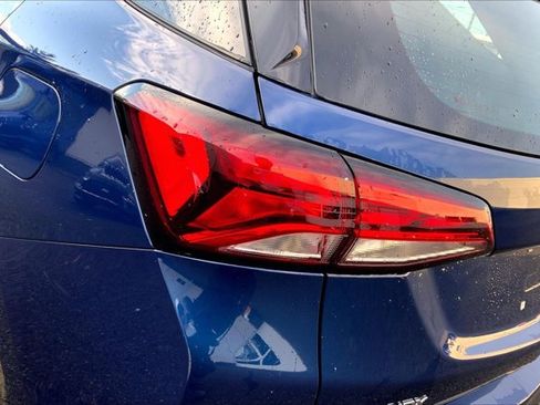 Used 2022 Chevrolet Equinox LS image 28