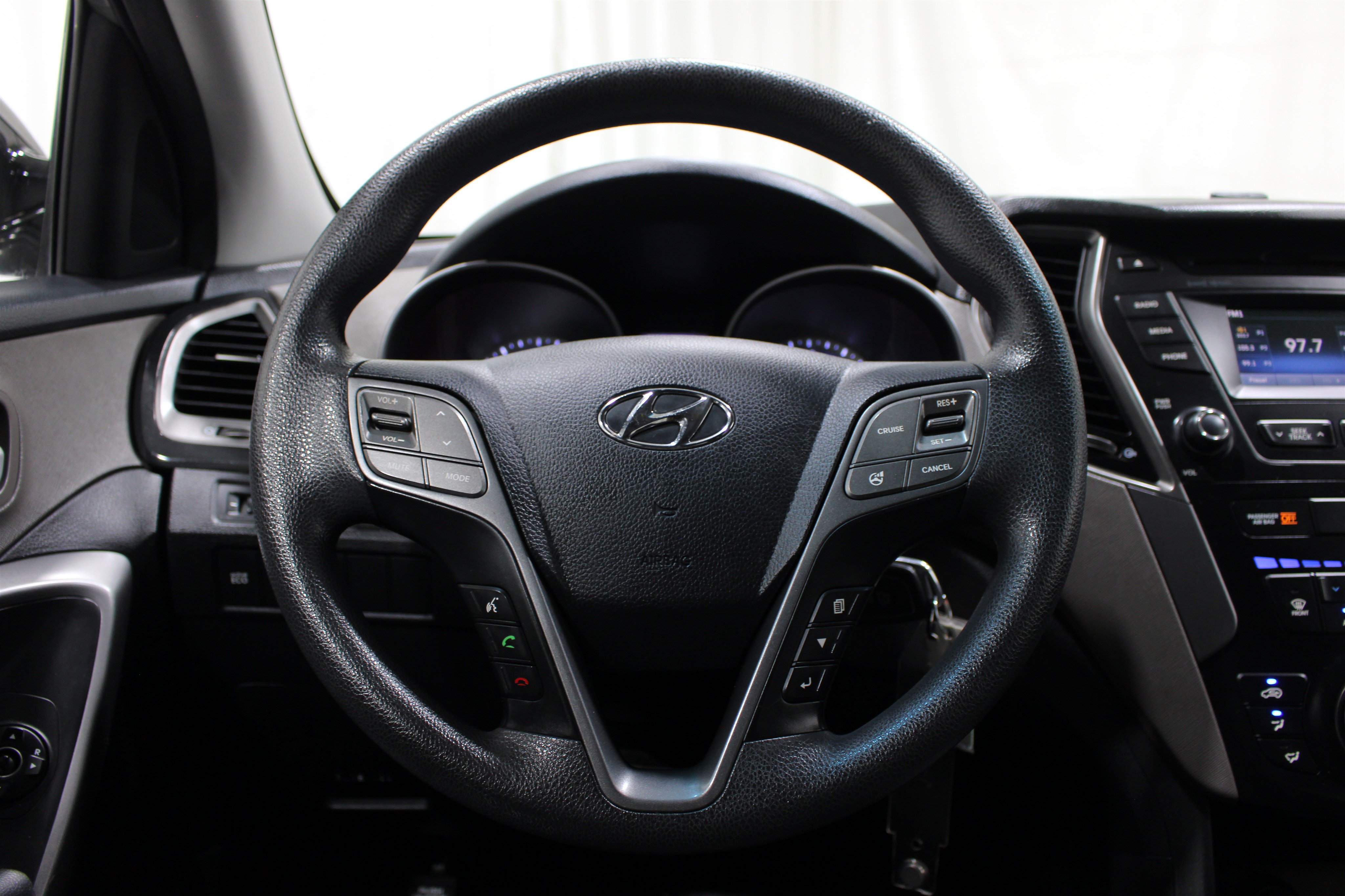 Used 2016 Hyundai Santa Fe Sport w/ Option Group 02 FWD image 10