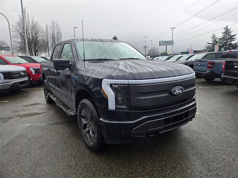 New 2025 Ford F150 Lightning Flash image 3