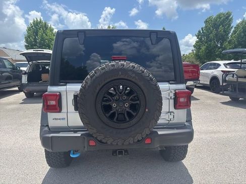Used 2023 Jeep Wrangler Unlimited Rubicon 4xe AWD/4WD image 6