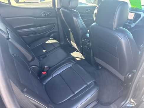 Used 2023 GMC Acadia SLT AWD/4WD image 20