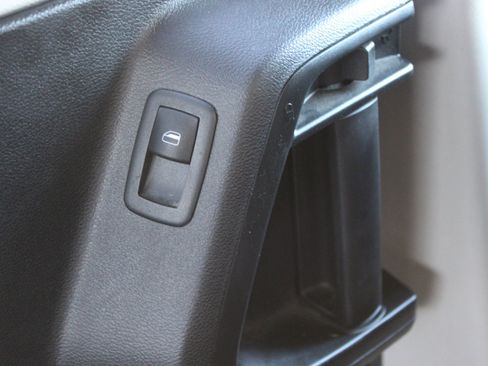 Used 2019 Dodge Grand Caravan SE image 34