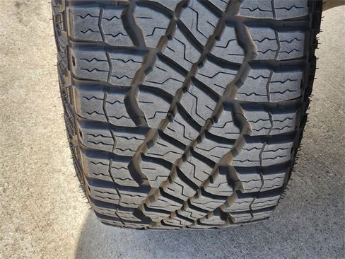 Used 2024 GMC Hummer EV 3X w/ Extreme Off-Road Package image 11