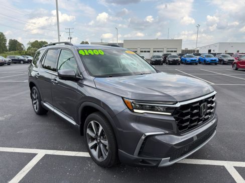 Used 2023 Honda Pilot Elite image 8