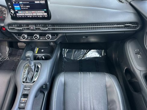 Used 2024 Honda HR-V EX-L image 16