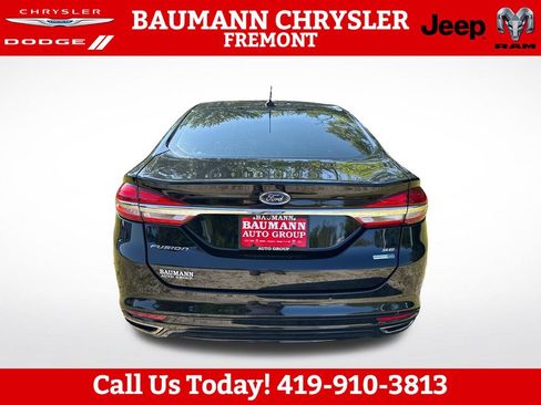 Used 2017 Ford Fusion SE w/ Equipment Group 202A AWD/4WD image 5