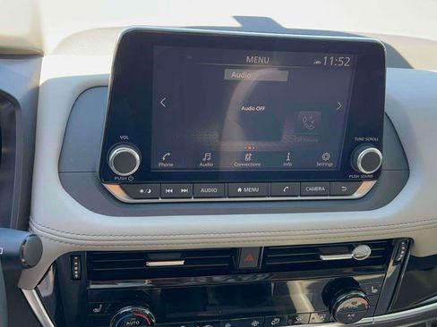 Used 2023 Nissan Rogue SL image 21