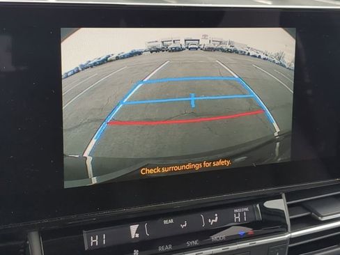 Used 2025 Toyota Sienna XLE image 13