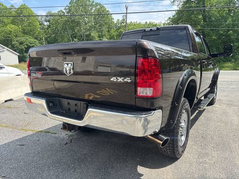 Used 2017 RAM 2500 SLT w/ Snow Chief Group AWD/4WD image 13