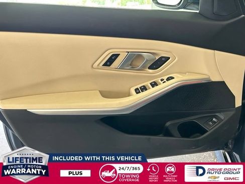 Used 2025 BMW 330i xDrive Sedan w/ Premium Package AWD/4WD image 13