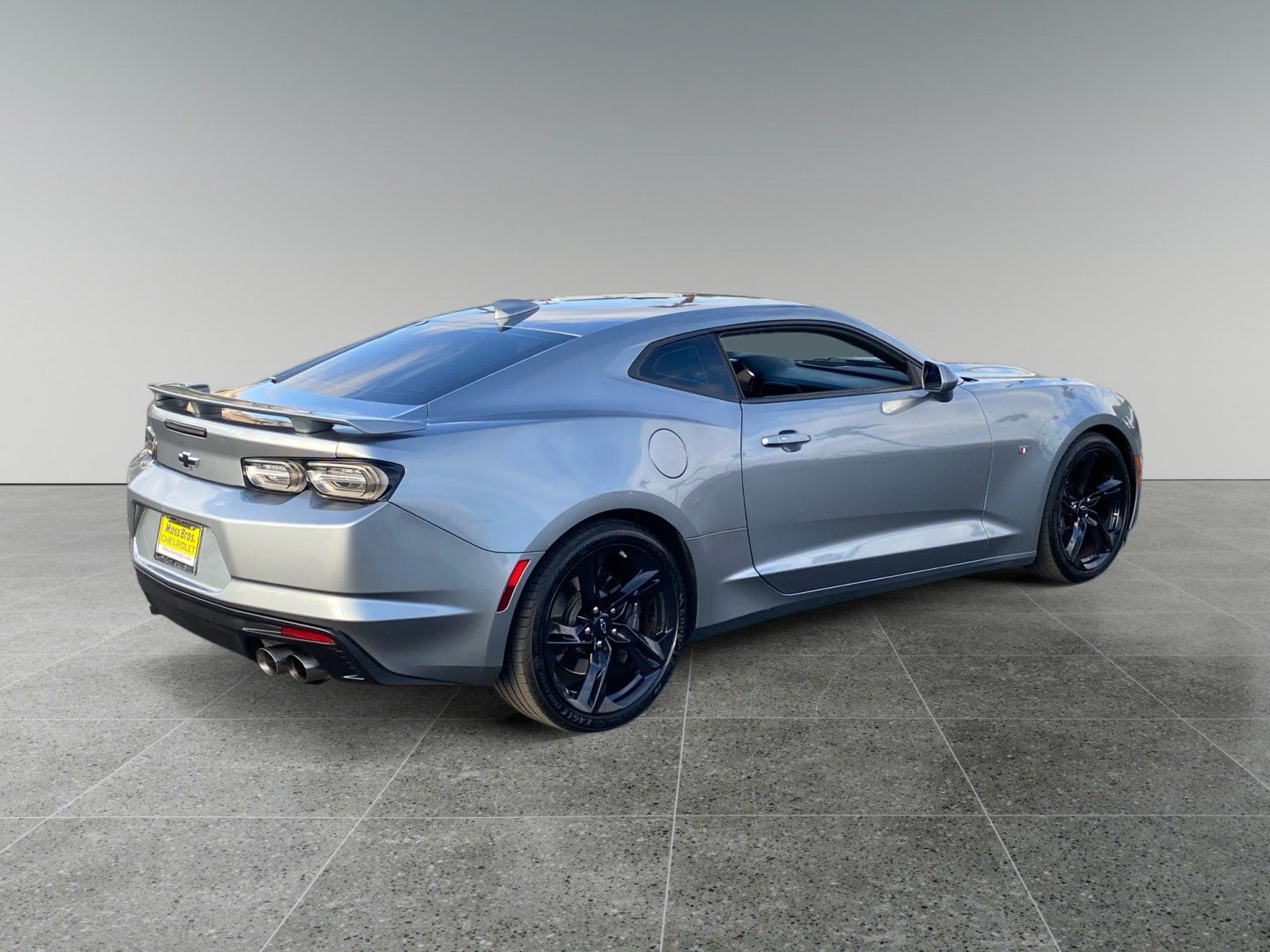 Used 2023 Chevrolet Camaro SS RWD image 5