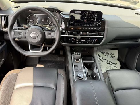 Certified 2024 Nissan Pathfinder SL AWD/4WD image 14