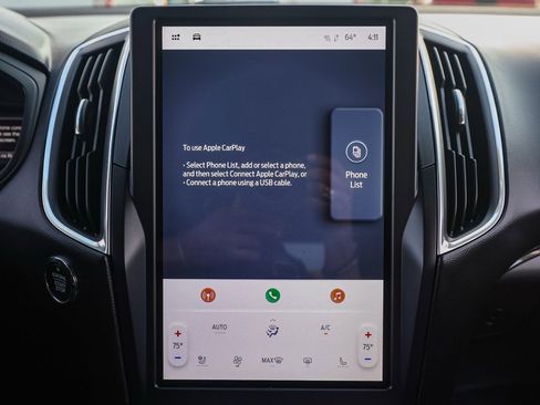 Used 2023 Ford Edge Titanium image 29