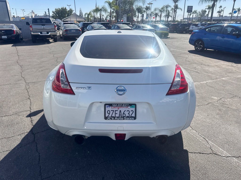 Used 2011 Nissan 370Z Touring RWD image 8