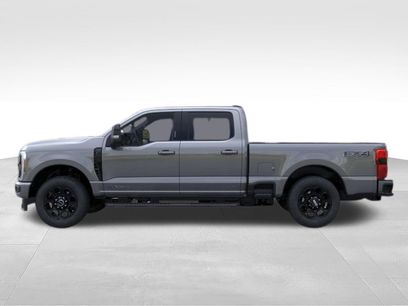 New 2026 Ford F250 Lariat w/ Black Appearance Package