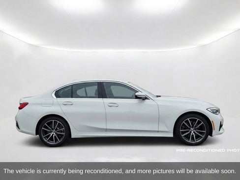 Used 2019 BMW 330i Sedan w/ Convenience Package RWD image 4