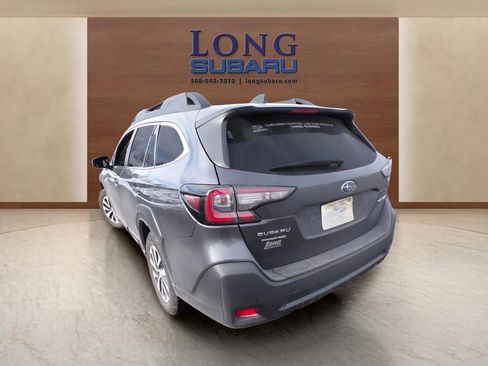 Certified 2025 Subaru Outback Premium image 6