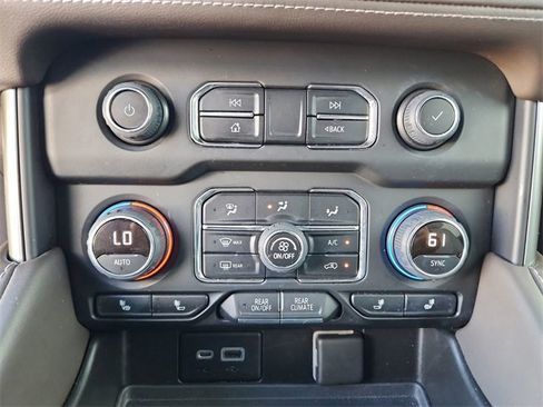 Used 2021 Chevrolet Tahoe LT image 36