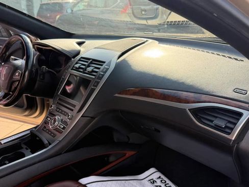 Used 2017 Lincoln MKZ Reserve w/ Climate Package image 12