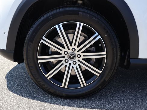 Used 2026 Mercedes-Benz GLE 350 4MATIC image 9