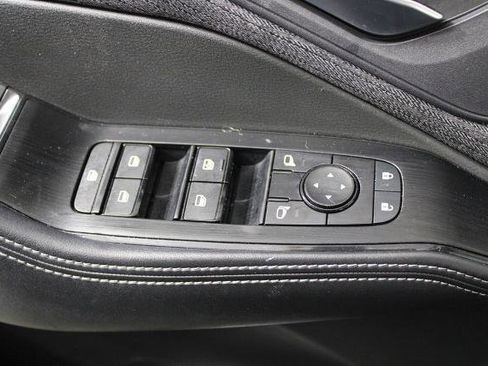 Certified 2023 Nissan Rogue SV image 24