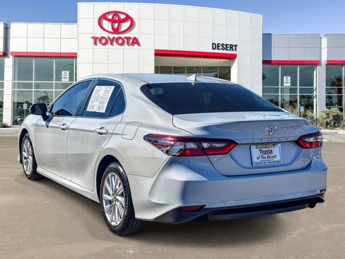 Used 2024 Toyota Camry LE FWD image 5