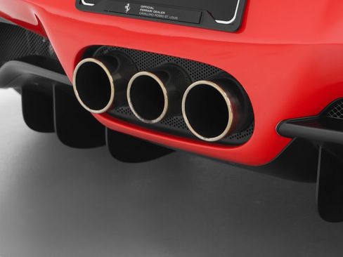 Certified 2014 Ferrari 458 Spider RWD image 32