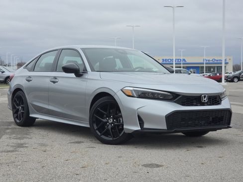 Used 2026 Honda Civic Sport image 2