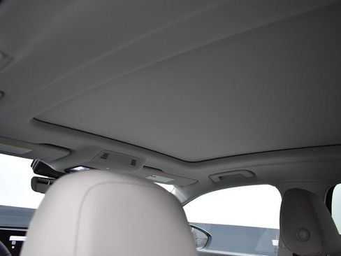 New 2026 Audi Q3 quattro 2.0T AWD/4WD image 18