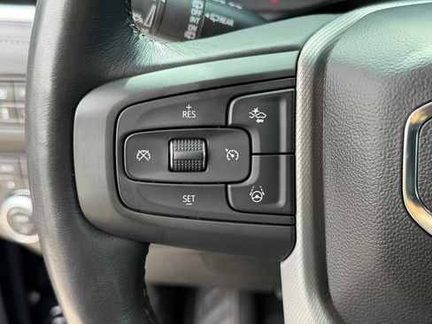 Used 2023 GMC Yukon XL Denali w/ Advanced Technology Package AWD/4WD image 29