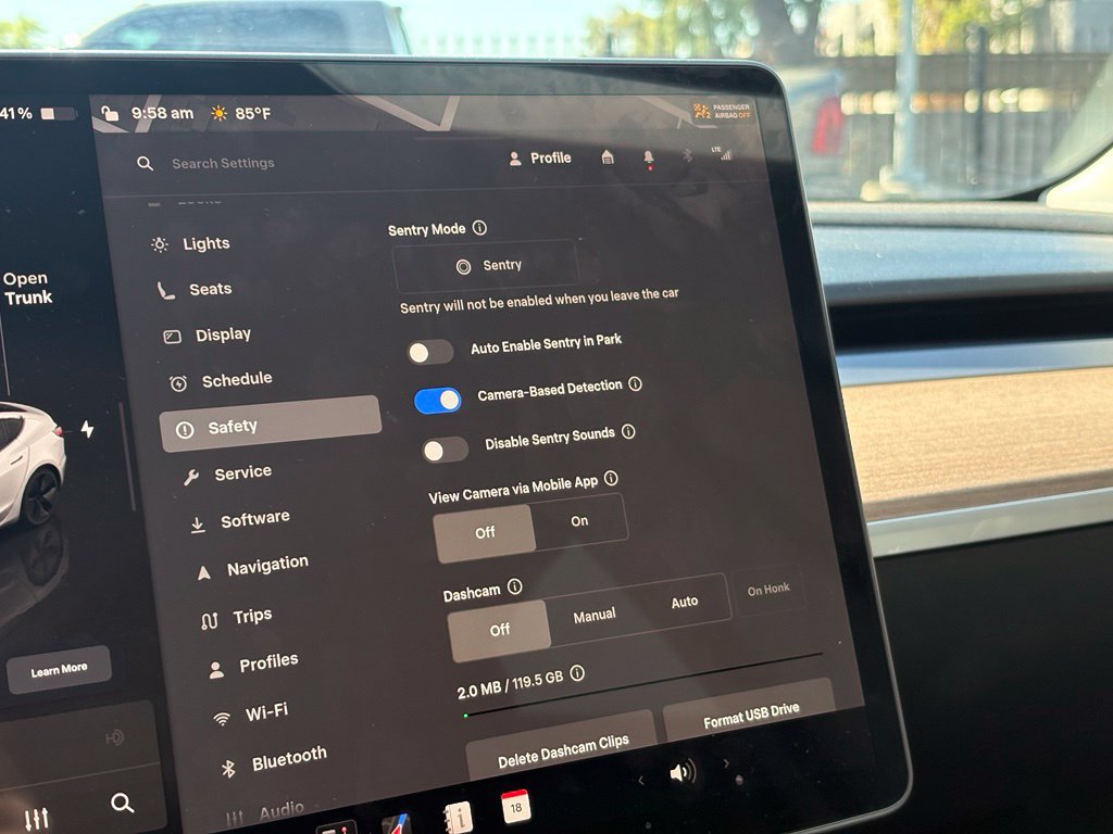 Used 2023 Tesla Model 3 Standard Range RWD image 22