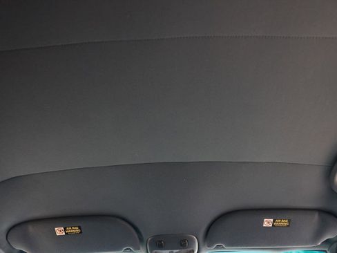 Used 1999 Lincoln Town Car Executive image 28