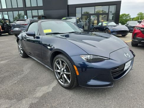 Used 2021 MAZDA MX-5 Miata Grand Touring RWD image 4