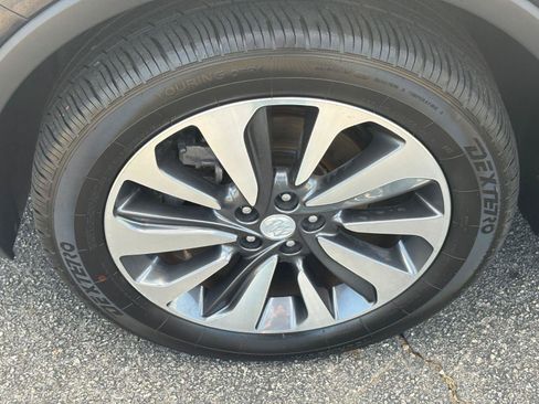 Used 2022 Buick Encore Preferred AWD/4WD image 13