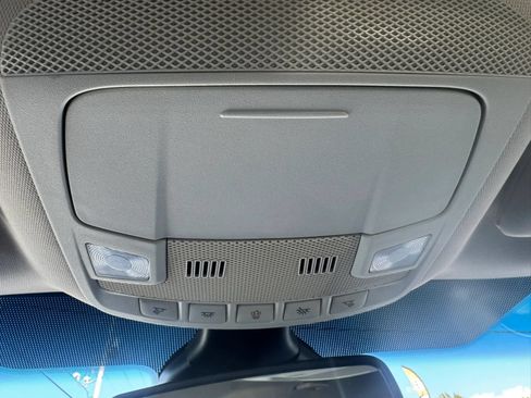 Used 2019 Ford Edge SEL w/ Equipment Group 201A FWD image 23