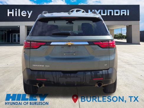 Used 2022 Chevrolet Traverse LT image 5