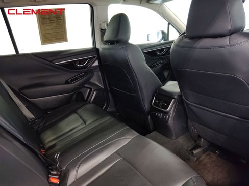 Used 2022 Subaru Outback Limited image 40