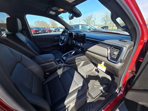 New 2025 GMC Canyon Elevation w/ Convenience Package image 29